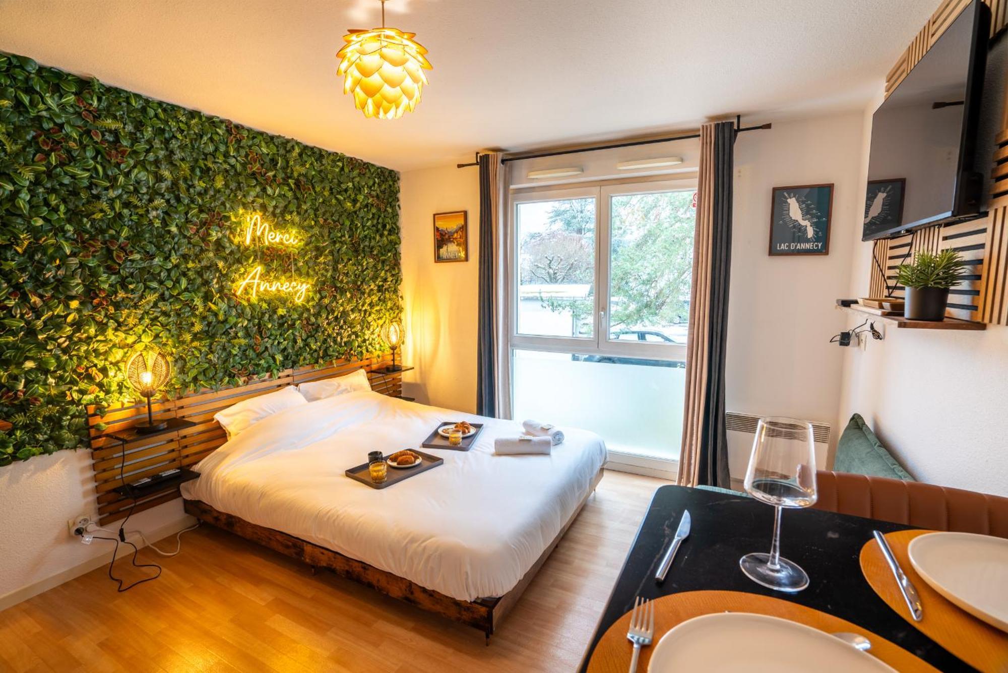 Cabana & Merci Annecy - Parking Et Proche Du Lac 외부 사진