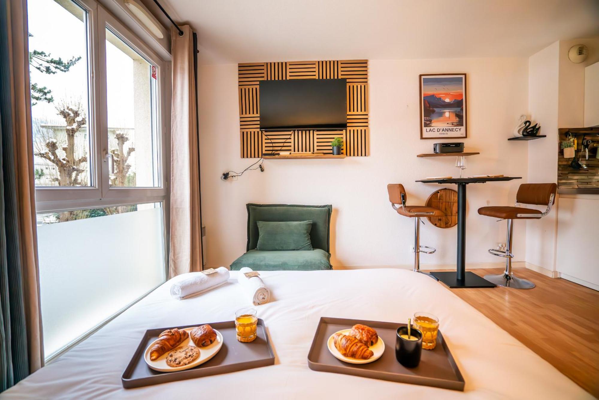 Cabana & Merci Annecy - Parking Et Proche Du Lac 외부 사진
